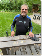 Randy with found gold chain